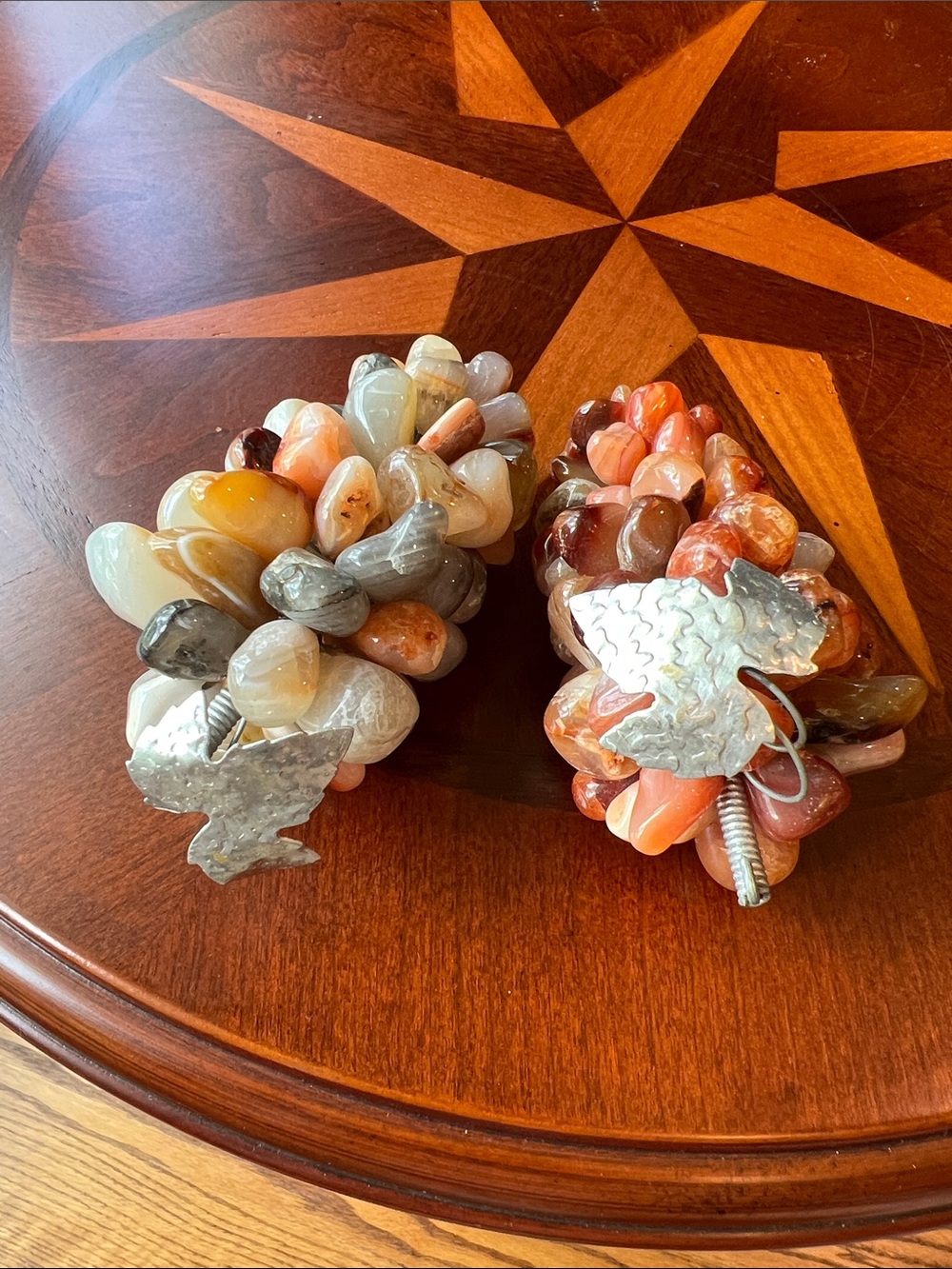 Agate Cluster grape form with silver leaves